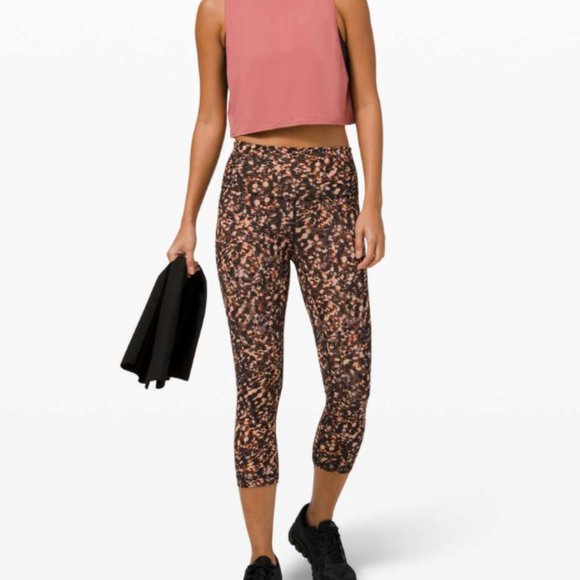 lululemon athletica Pants - Lululemon Wunder Train High-Rise Crop 21"